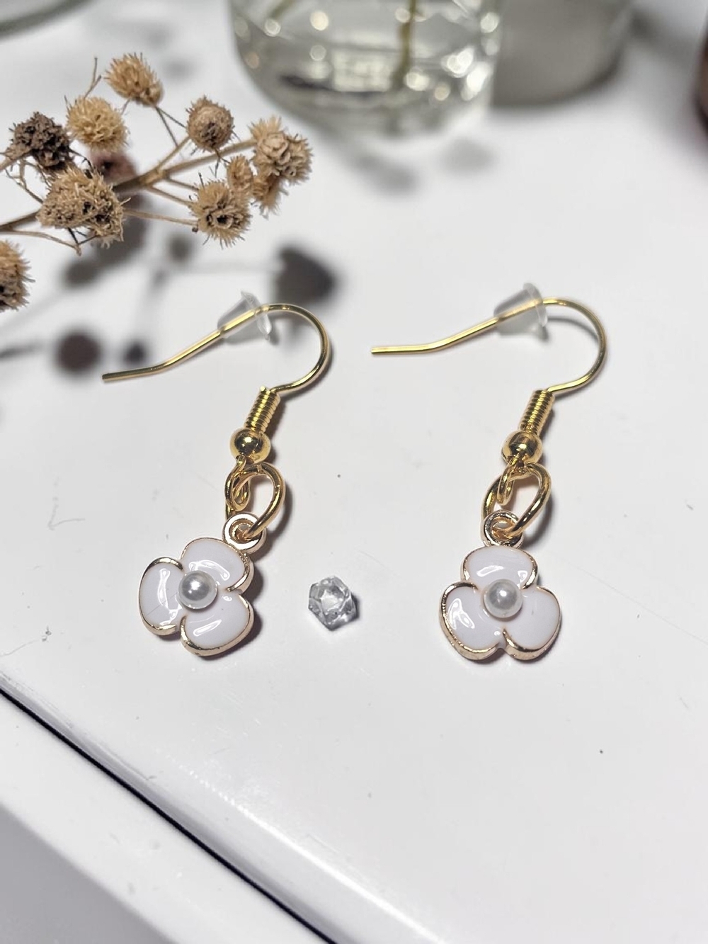 Gold-Plated White Flower Drop Earrings with Pearl Center